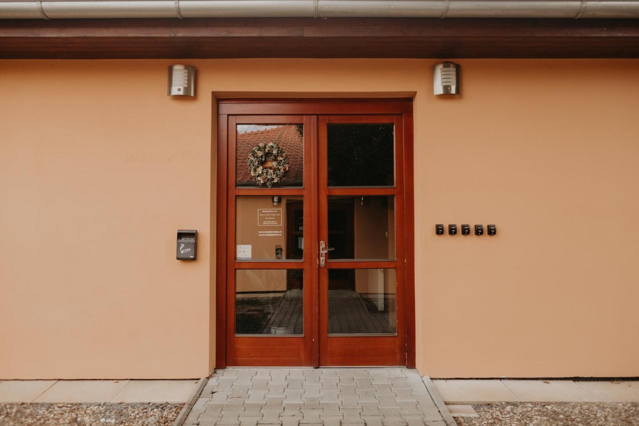 Simply Rooms Славков у Бърна Екстериор снимка