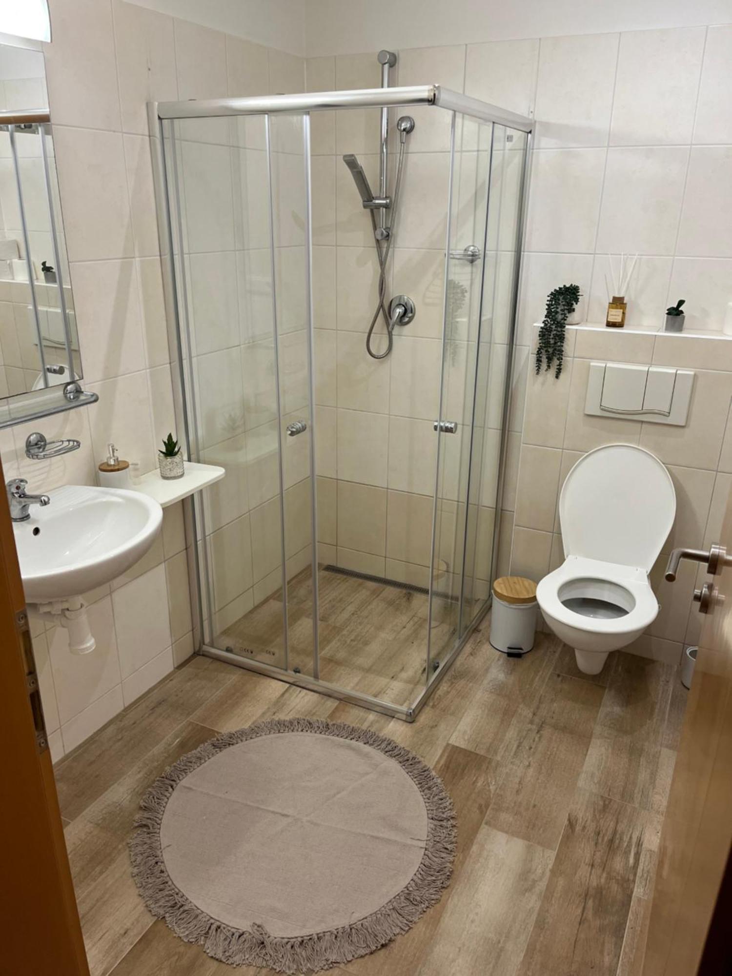 Simply Rooms Славков у Бърна Екстериор снимка